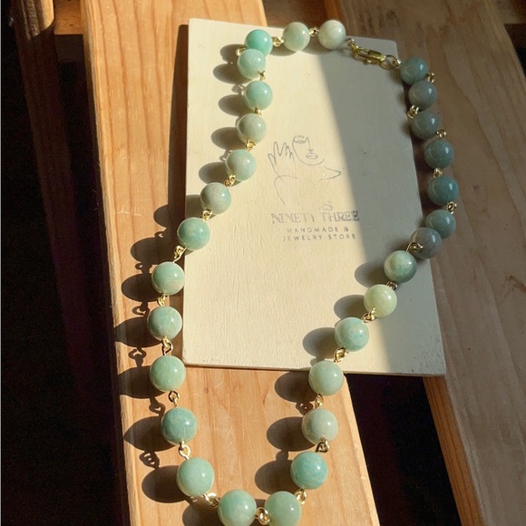 AMAZONITE 10MM WIRE NECKLACE - Picture 4 of 4